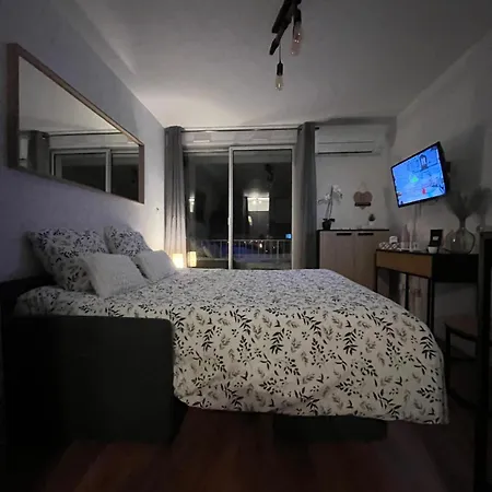 شقة Lumineux Au Coeur Du Cap D آجد